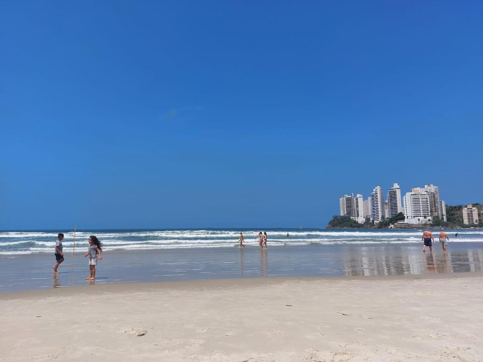 Apartamento Com Vista Mar グァルジャー エクステリア 写真
