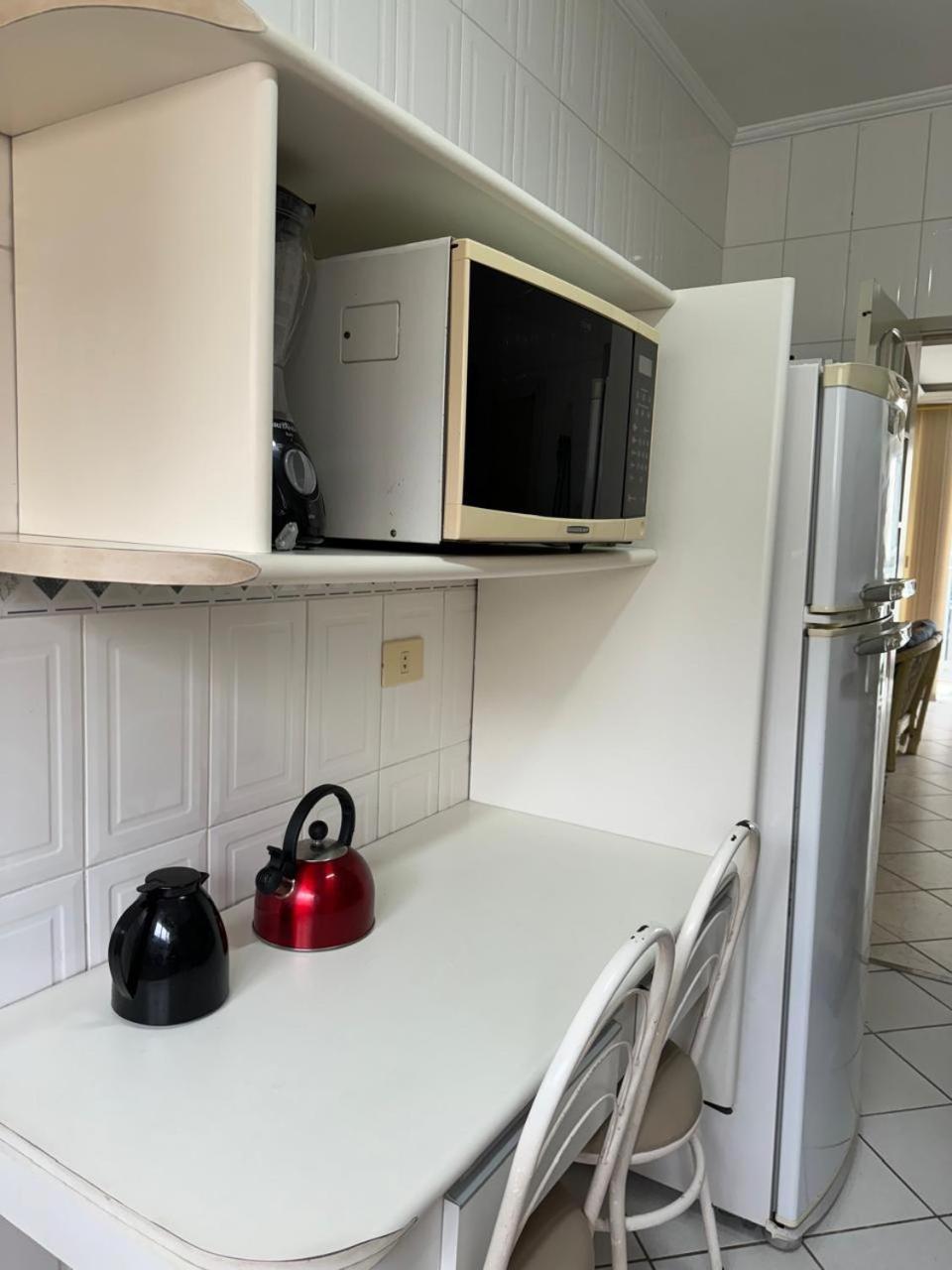 Apartamento Com Vista Mar グァルジャー エクステリア 写真